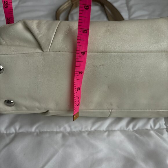 COACH Soho F18751 Cream Leather Medium East West Tote Shoulder Bag Gold Trim - Picture 8 of 13